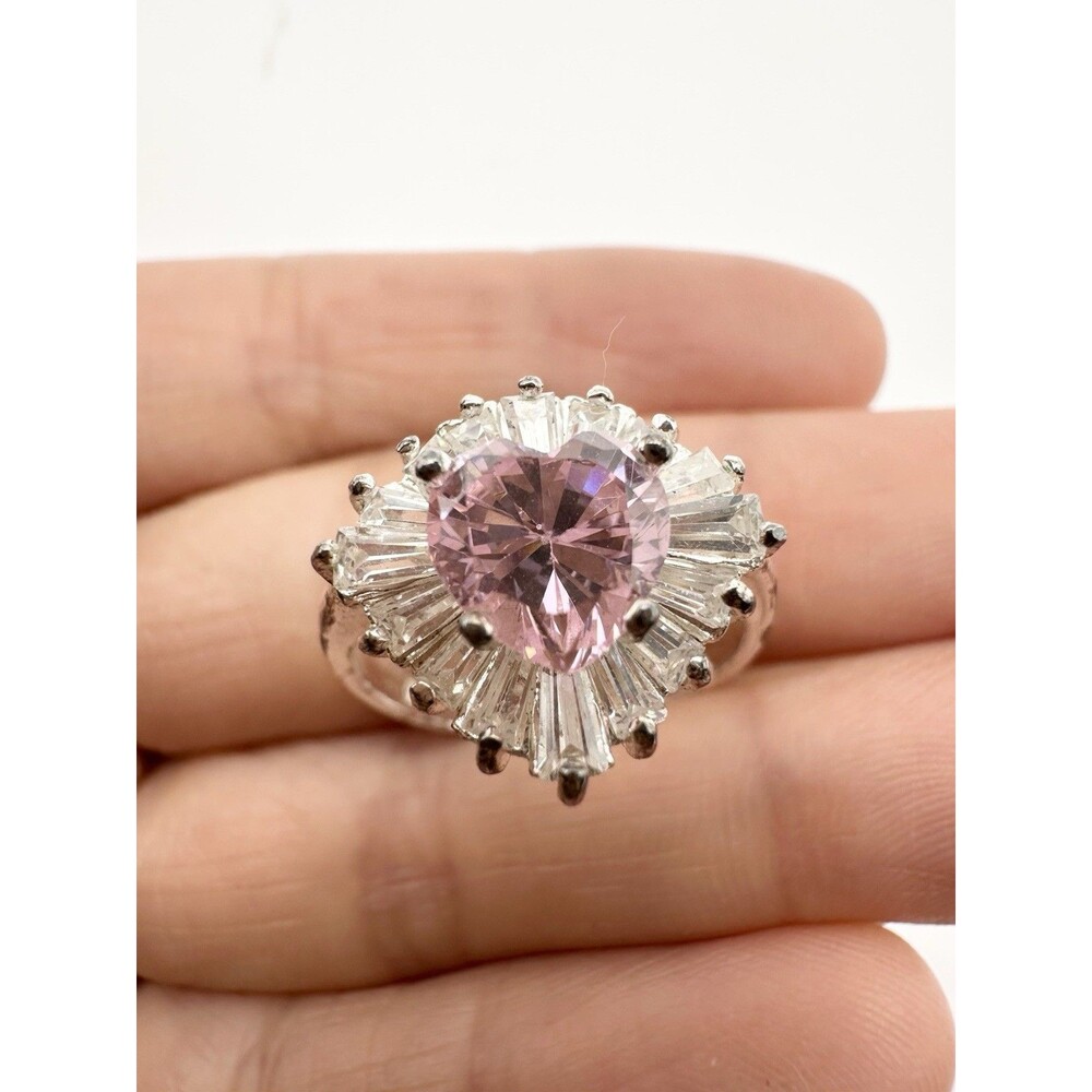 925 Sterling Silver Heart Baguette Ring Size 6.75